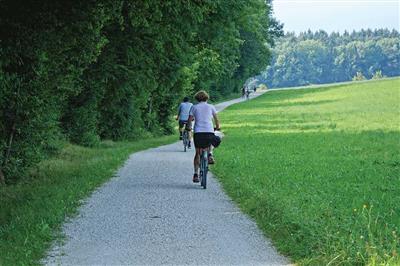 Cycle-pedestrian green paths