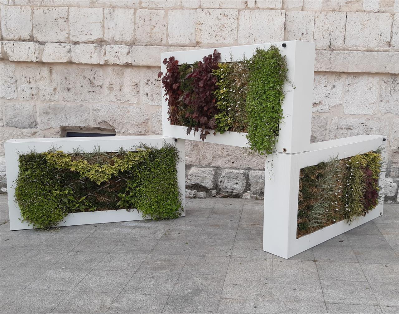 Mobile garden frames