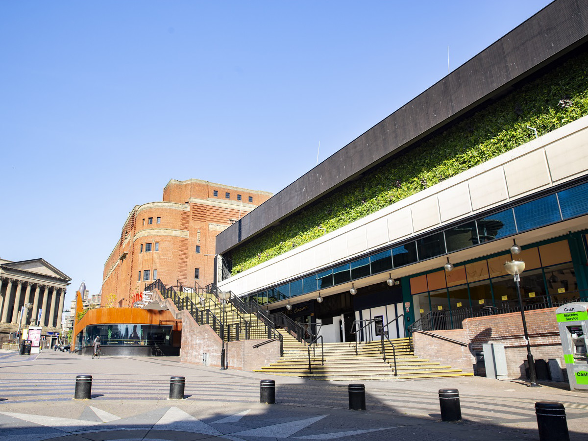 St Johns Liverpool - Green Wall - credit Karl Glenn